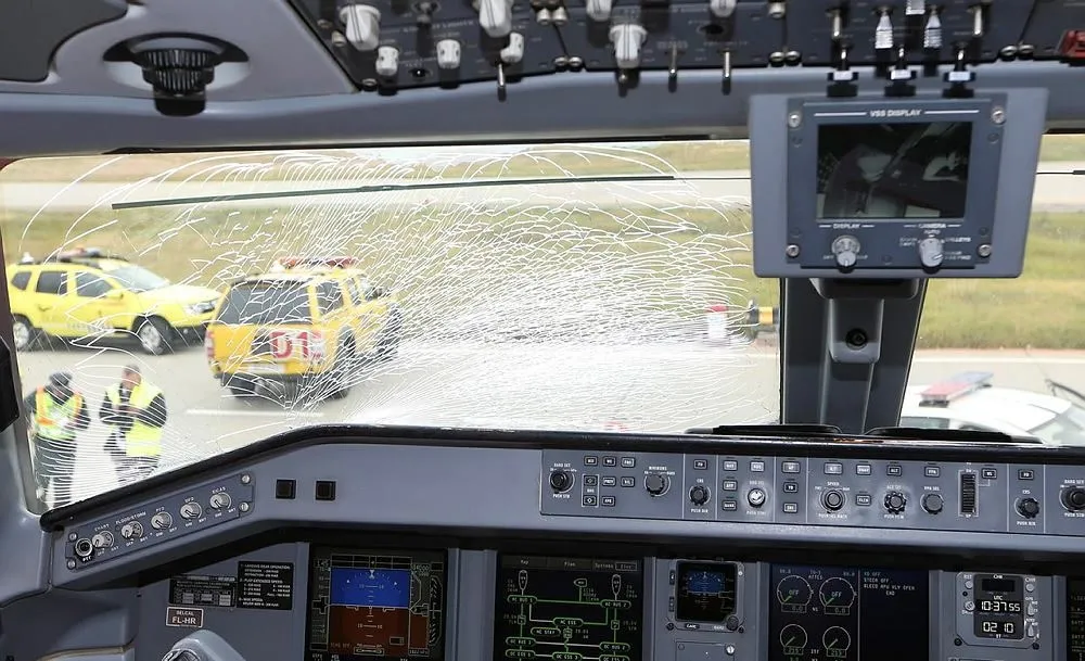 Fenerbahçe uçağı zorunlu iniş yaptı!-1