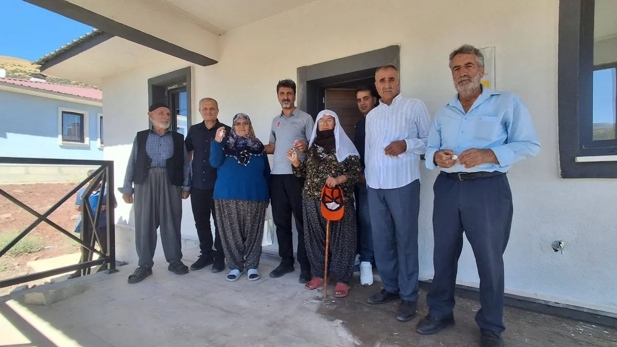 Kumyazı Köyü’nde afet konutları hak sahiplerine teslim edildi