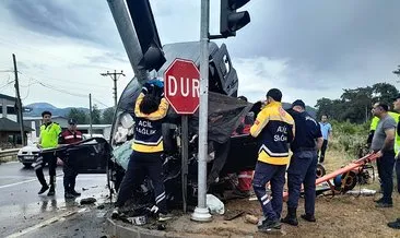 Muğla’daki feci kazanın görüntüleri ortaya çıktı: Adeta ikiye bölünmüştü! #aydin