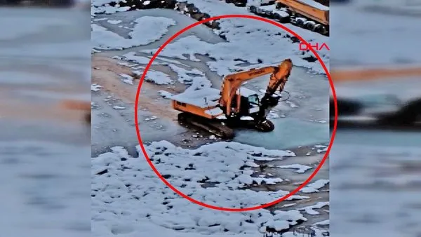 SON DAKİKA:  İstanbul Ataşehir'de feci ölüm! İş makinesinin suya gömülme anı görüntüleri ortaya çıktı...