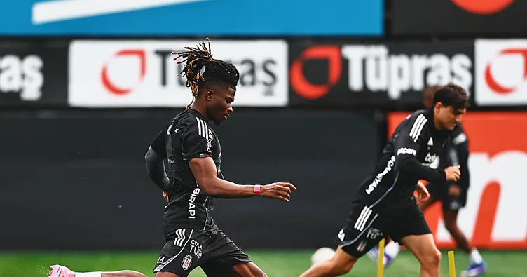 Emirhan Topçu ve El Bilal Toure’den forma talebi!