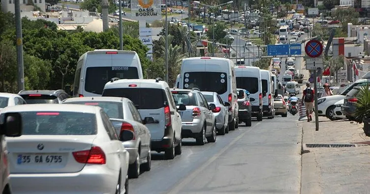 Bir günde 70 bin araç çıktı