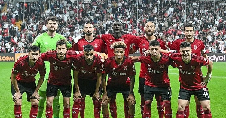 Son dakika: Beşiktaş’ta bir sakatlık daha! Rachid Ghezzal oyuna devam edemedi... | Yakup Arda Kılıç kimdir?