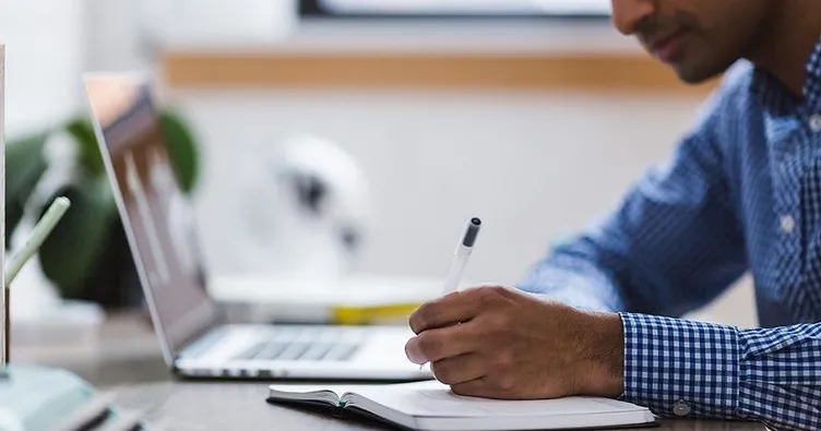 Memurlar reklamlarda yer alabilir mi?