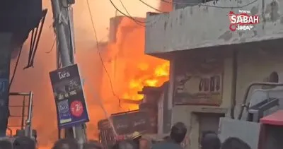 Hindistan’da boya üretim atölyesinde yangın: 11 ölü | Video
