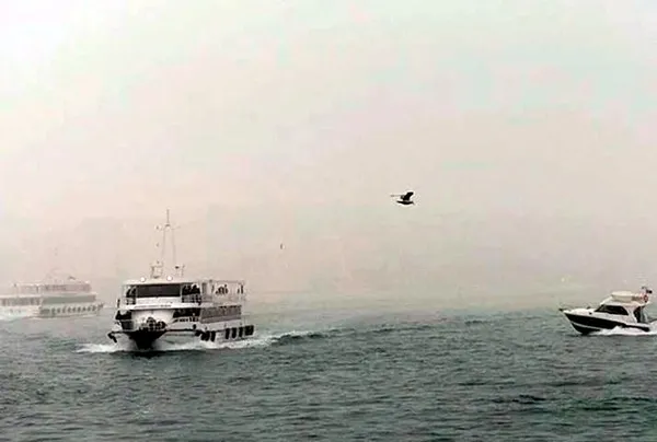 istanbul-istanbul-bogazinda-sis-etkili-oldu-gemi-trafigi-sis-nedeniyle-cift-yonde-askiya-alindi-1734597558928.jpg