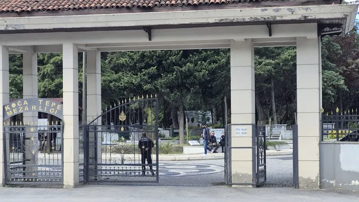 kasif-kozinoglunun-adli-tip-kurumunda-incelenen-cenaze-ornekleri-mezarina-geri-konuldu-1791207081179.jpg
