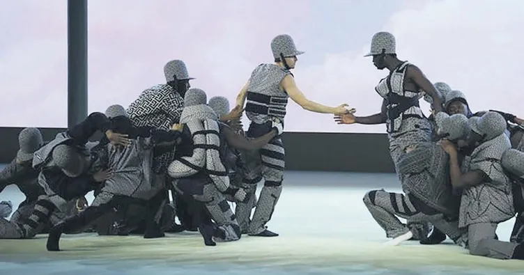 Savaşın gölgesinde moda