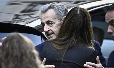Sarkozy cezaevinde