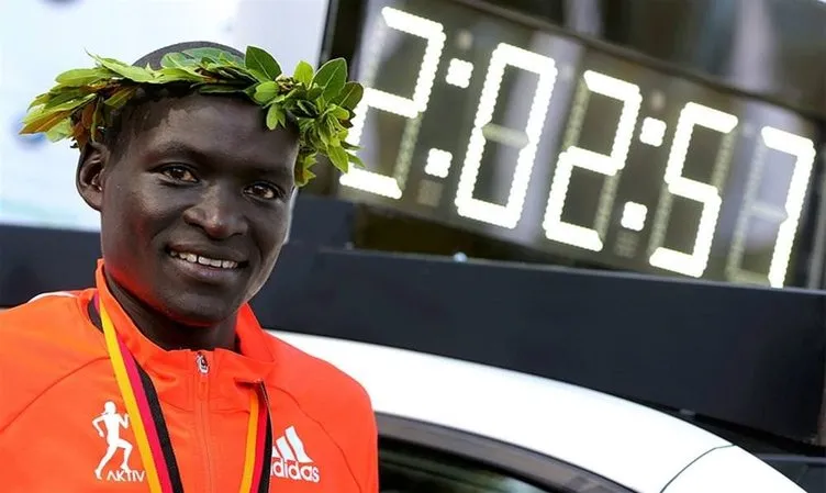 Kenyalı atletten maraton rekoru
