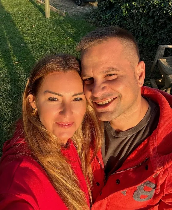 Pınar Altuğ’un eşi Yağmur Atacan’dan 16 yıl sonra gelen oyunculuk itirafı! Dönmek için hayatımı...