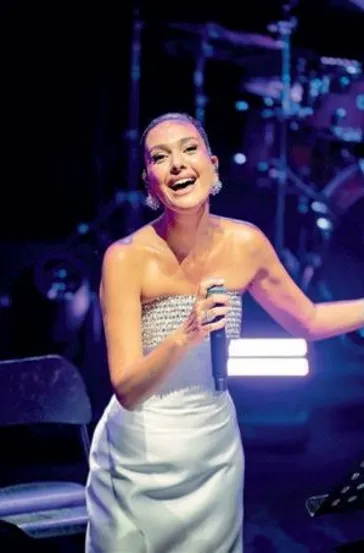 Eğlence ve müzik ve bir arada