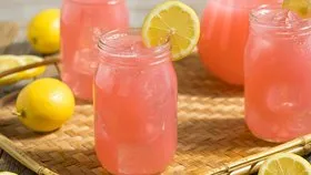 Bu limonata tarifi sosyal medyayı salladı! Hem damağa hem de göze hitap ediyor…