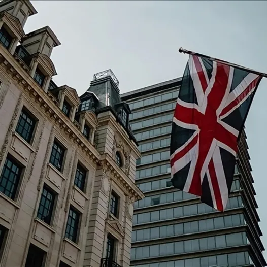 İngiltere ekonomisi ekimde daraldı