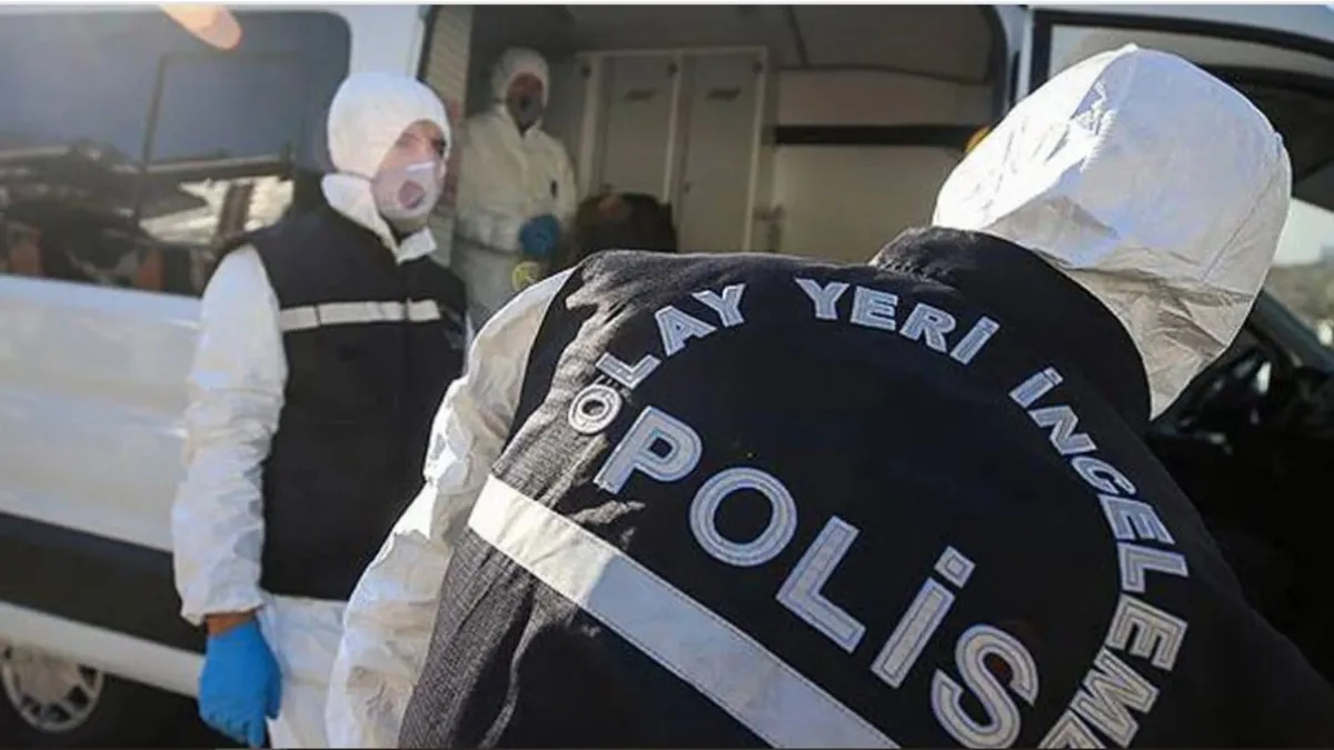 Küçükçekmece’de 10 gündür kayıp olarak aranan şahıs boş arazide ölü bulundu Küçükçekmece’de 10 gündür kayıp olarak aranan şahıs boş arazide ölü bulundu