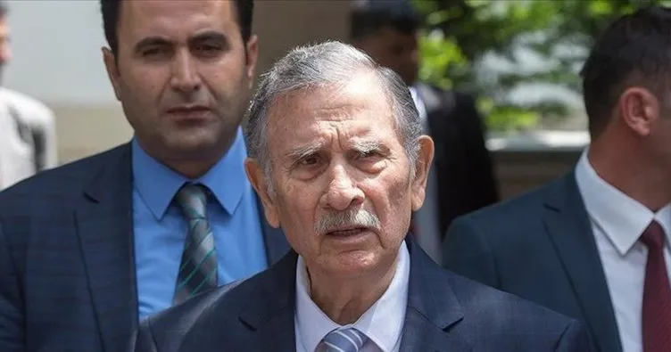 SON DAKİKA: Eski Başbakan Yıldırım Akbulut hayatını kaybetti!