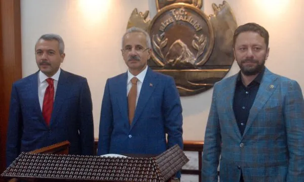 uraloglu-21-yilda-tarihe-imza-attik-1693830346826.jpg