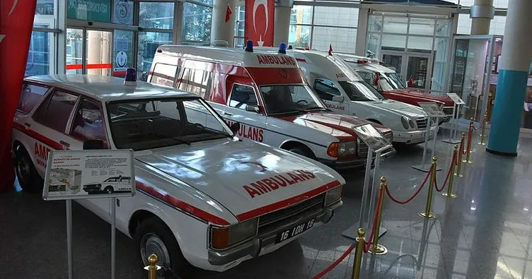Tarihi ambulanslar hastane müzesinde