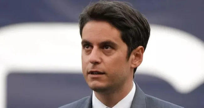 Fransa kız ve erkek öğrencilere entariyi yasakladı Fransa kız ve erkek öğrencilere entariyi yasakladı