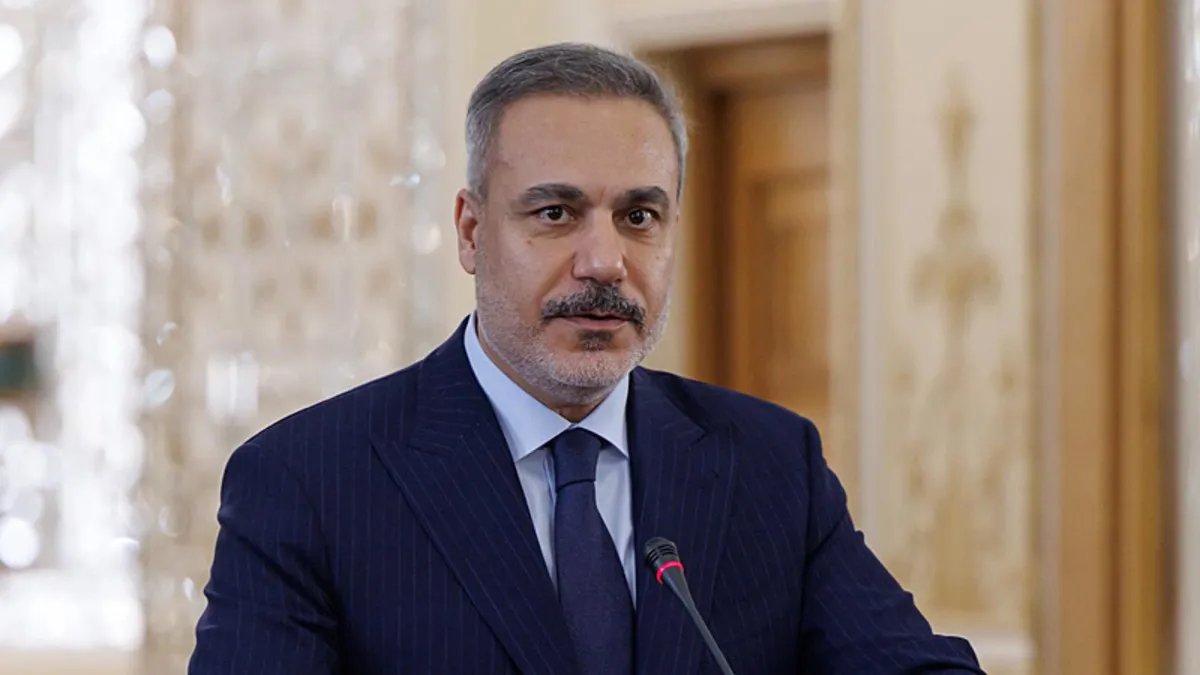 Bakan Fidan’dan Singapur ile iş birliği mesajı: “Yakın çalışmalarımız sürecek” Bakan Fidan’dan Singapur ile iş birliği mesajı: “Yakın çalışmalarımız sürecek”