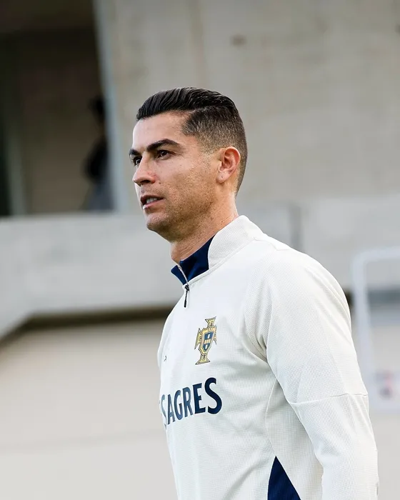 Cristiano Ronaldo’dan evlilik açıklaması! 2 çocuğunun annesi ile evleneceği tarihi verdi...