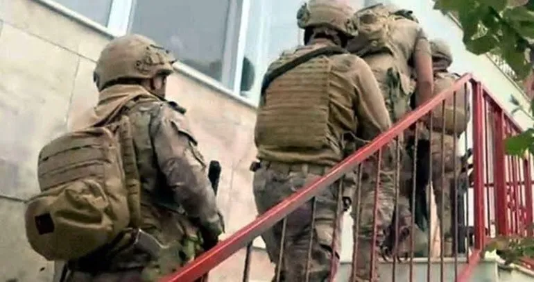 İzmir’de 6 günde ikinci ‘Garson’ operasyonu: 8 gözaltı kararı