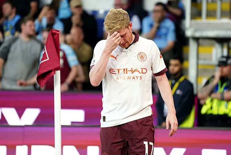 premier-ligde-manchester-city-sezona-3-0lik-burnley-galibiyetiyle-basladi-1691793389676.jpg