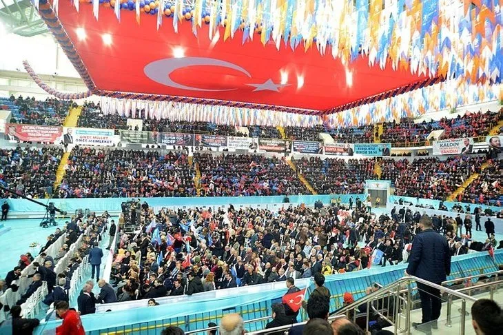 Başkan Erdoğan o kadını görünce hemen konvoyu durdurdu ve...