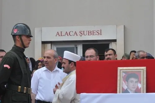 Türkiye şehitlerini uğurluyor