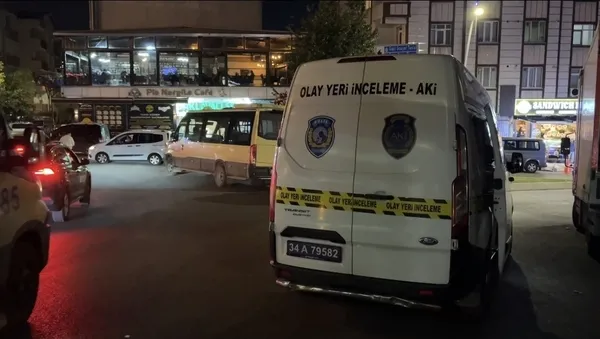yer-sultangazi-telefon-tartismasi-kanli-bitti-talihsiz-adama-kursun-yagdirdi-1790415846386.jpg