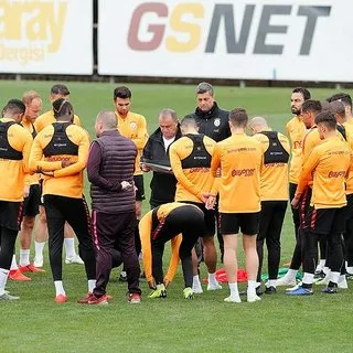 Galatasaray Fenerbahçe'ye hazırlanıyor