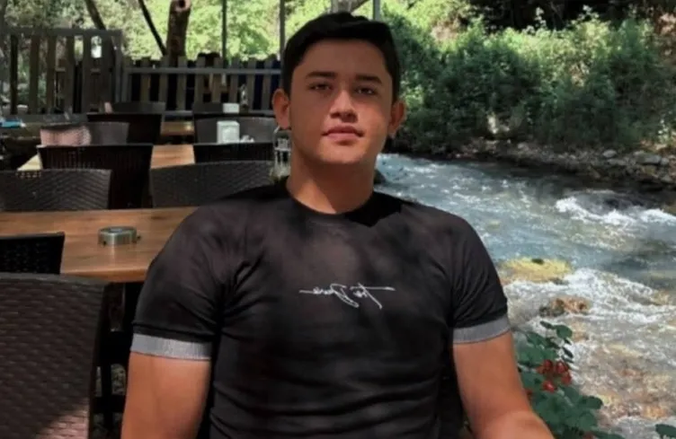 SON DAKİKA | Teknede korkunç cinayet! Arda Deniz’i tartıştığı müşterileri demir sopayla katletti