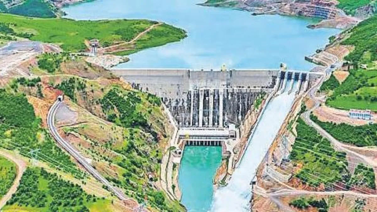 İran’ın ‘baraj tozu’ iddiası boşa çıkarıldı İran’ın ‘baraj tozu’ iddiası boşa çıkarıldı