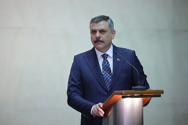 milletin-partisi-ak-parti-25-yasinda-siyasilerden-pes-pese-kutlama-mesaji-turkiyenin-idealini-omuzlayan-kutlu-1786699567295.jpg