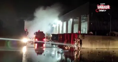 Tekirdağ’da alev alev yanan geri dönüşüm tesisi böyle görüntülendi | Video