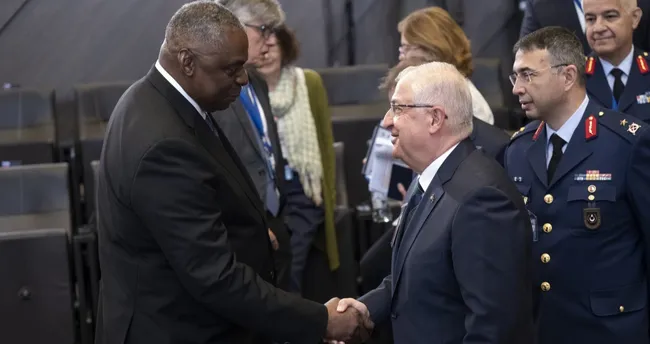 Bakan Güler ABD Savunma Bakanı Austin ile görüştü Bakan Güler ABD Savunma Bakanı Austin ile görüştü