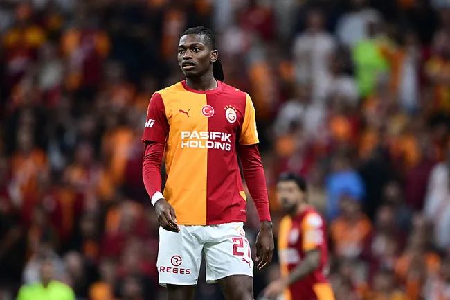 okan-buruk-genel-performans-yerindeydi-osimhen-ve-trabzonspor-sozleri-1789327933888.jpg