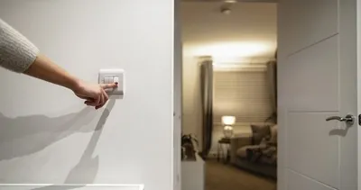 Evde Elektrik tasarrufu saatleri ve yolları 2022: Elektrik enerji tasarrufu nasıl yapılır, kullanımı hangi saatlerde daha ucuz?