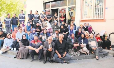 Annelerin eylemi çığ gibi büyüyor