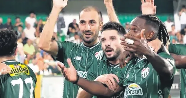 Bursa 3 puanla başladı