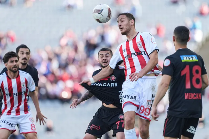 fatih-karagumruk-son-macini-3-golle-kazandi-samsunspor-sezonu-maglup-kapatti-1716650037002.jpg