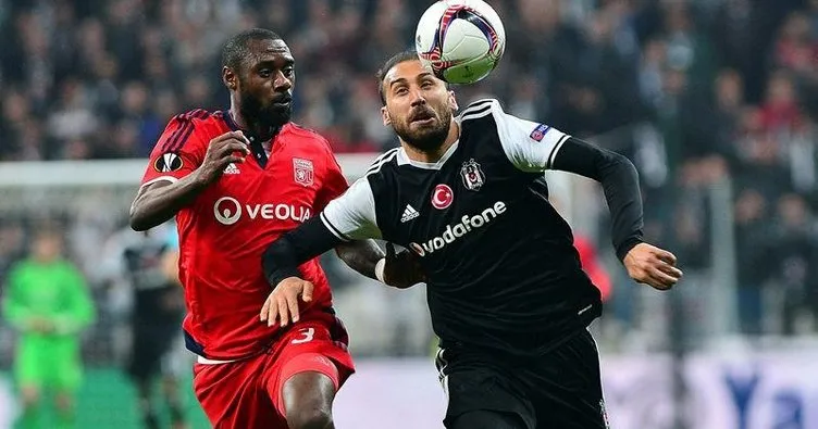 Yazarlar Beşiktaş-Lyon maçını yorumladı