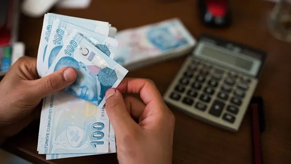 SON DAKİKA: AK Parti'den emekli zammı ve asgari ücret açıklaması geldi!