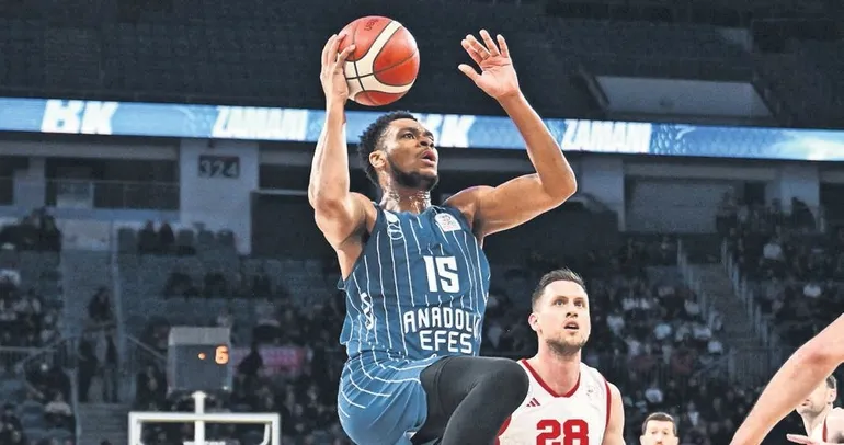 Son biletin sahibi Anadolu Efes oldu