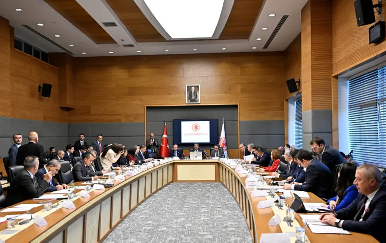 SON DAKİKA... Adalet Komisyonu’nda çarpıcı öneri: Cinsel suçlara hadım cezası uygulansın