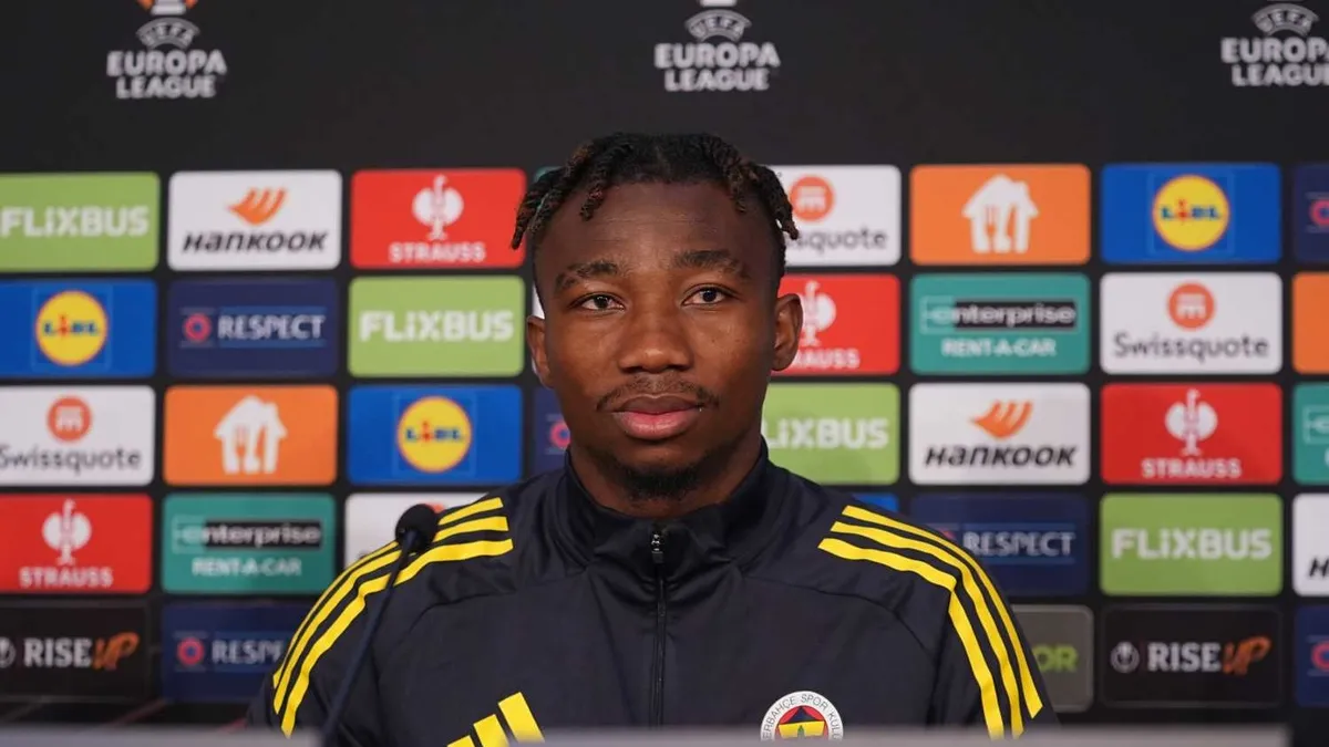 Fenerbahçe’de Dorgeles Nene ameliyat edildi! Fenerbahçe’de Dorgeles Nene ameliyat edildi!