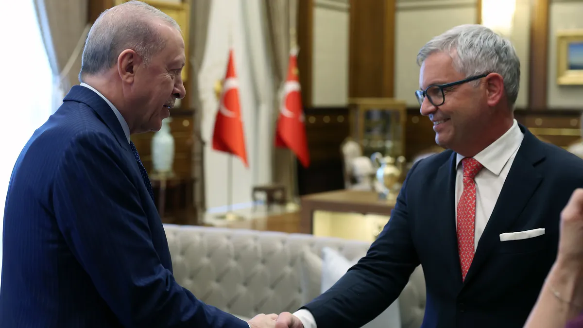 SON DAKİKA… Başkan Recep Tayyip Erdoğan AB Heyeti’ni kabul etti SON DAKİKA… Başkan Recep Tayyip Erdoğan AB Heyeti’ni kabul etti