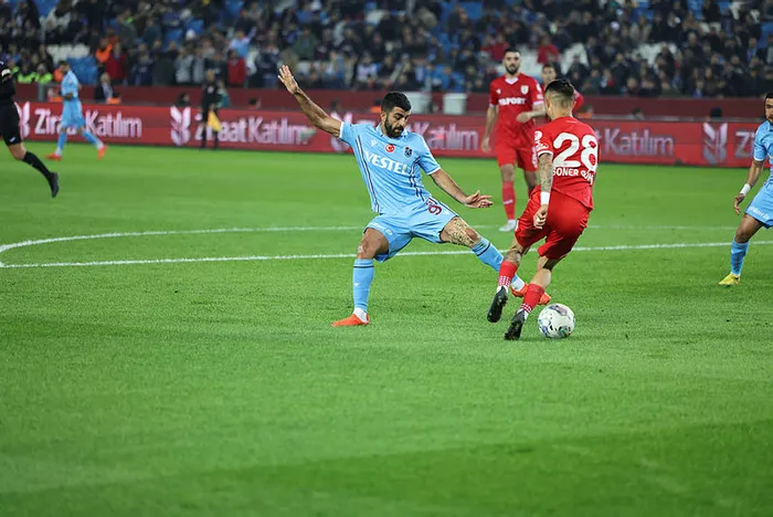 son-dakika-haberi-trabzonspor-ziraat-turkiye-kupasindan-son-16-turunda-samsunspor-kupaya-havlu-atti-1671644812926.jpg