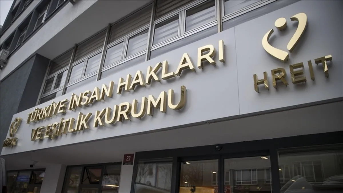 TİHEK’e 15 insan hakları ve eşitlik uzman yardımcısı alınacak TİHEK’e 15 insan hakları ve eşitlik uzman yardımcısı alınacak