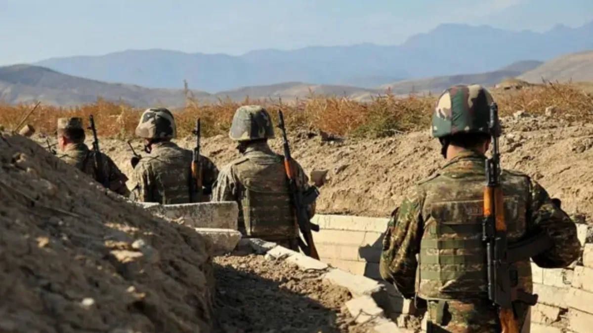 Ermenistan Azerbaycan sınırını bir kez daha hedef aldı Ermenistan Azerbaycan sınırını bir kez daha hedef aldı